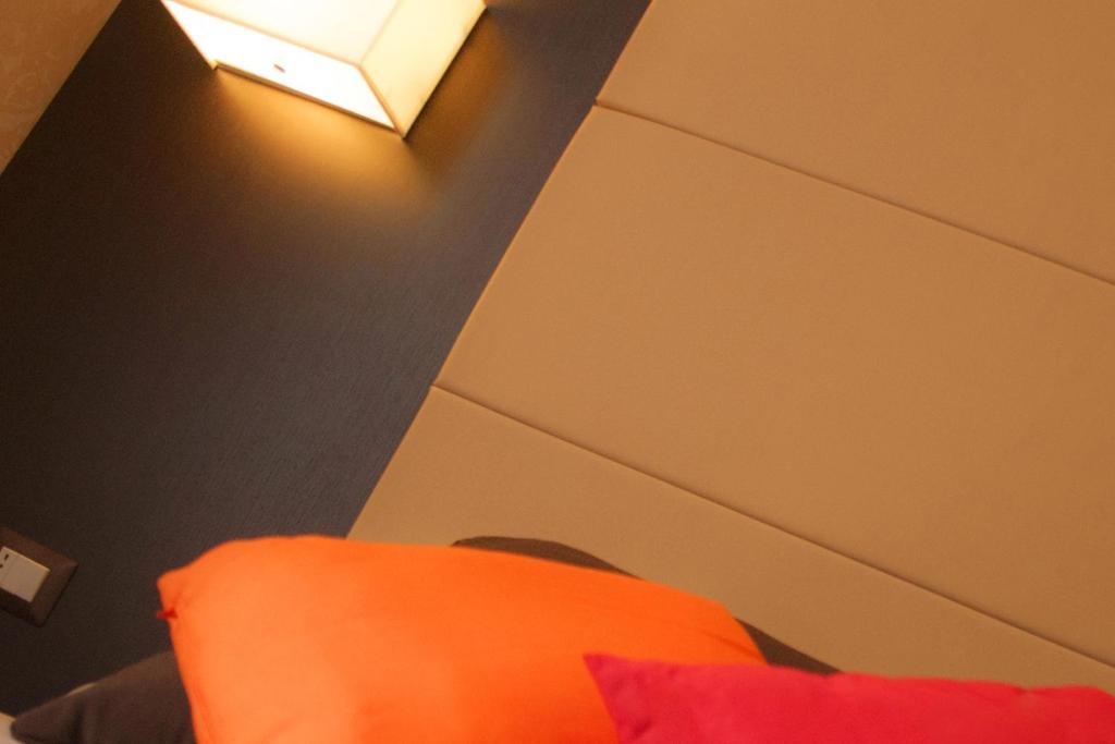Laterani Suite Рим Екстериор снимка
