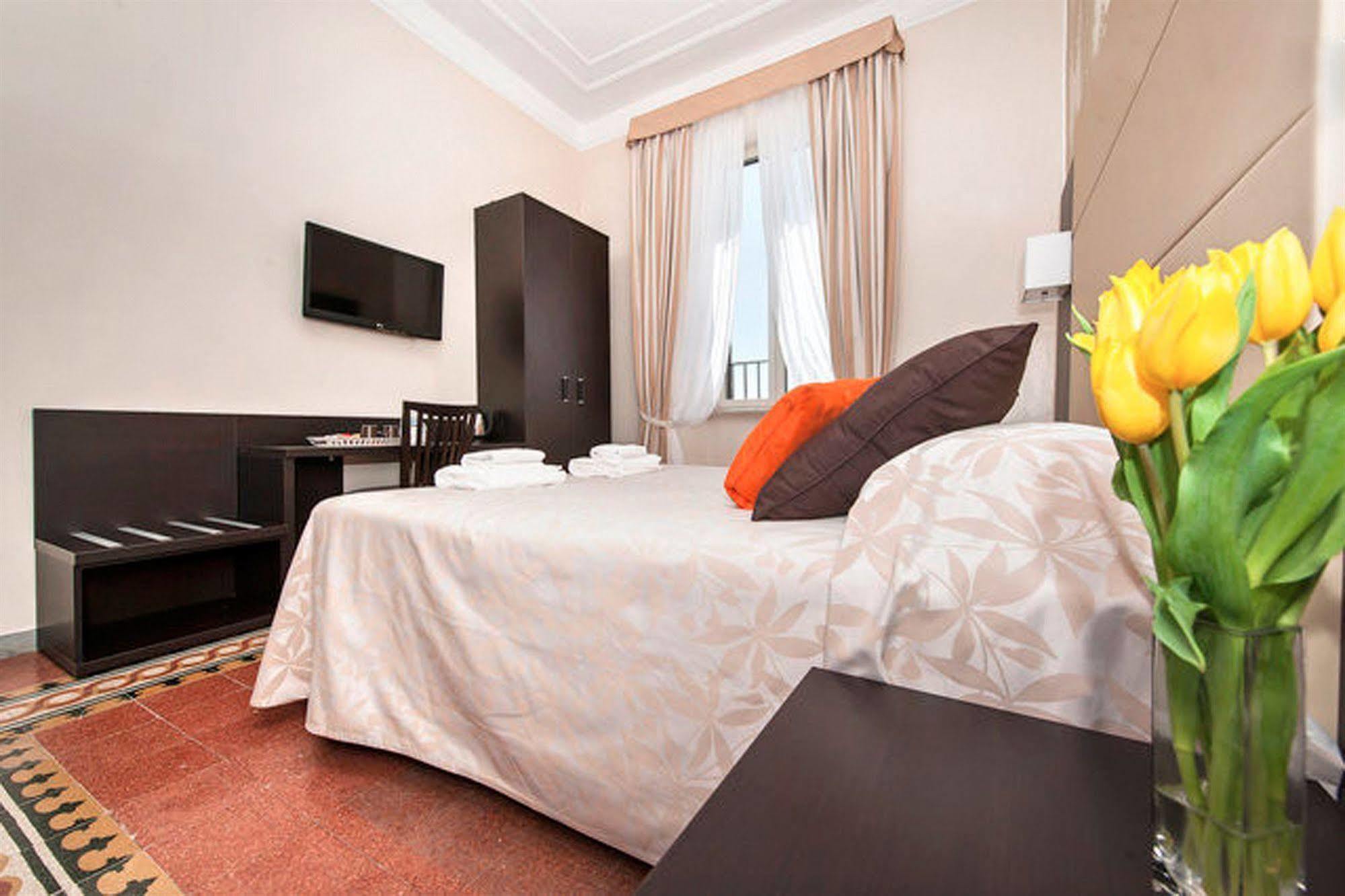 Laterani Suite Рим Екстериор снимка