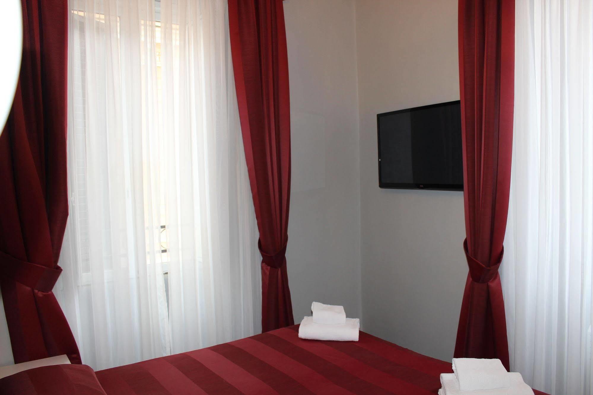 Laterani Suite Рим Екстериор снимка