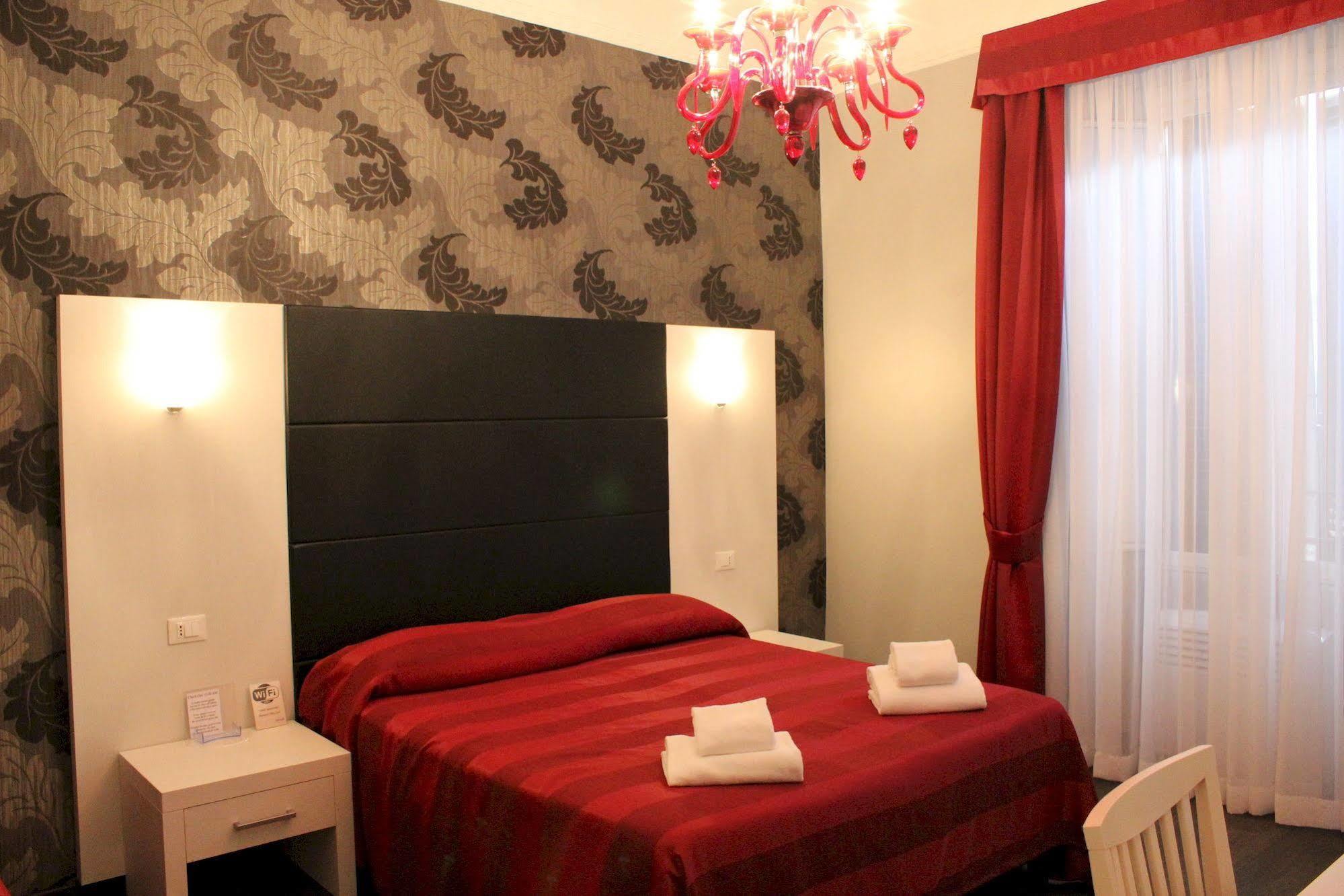 Laterani Suite Рим Екстериор снимка